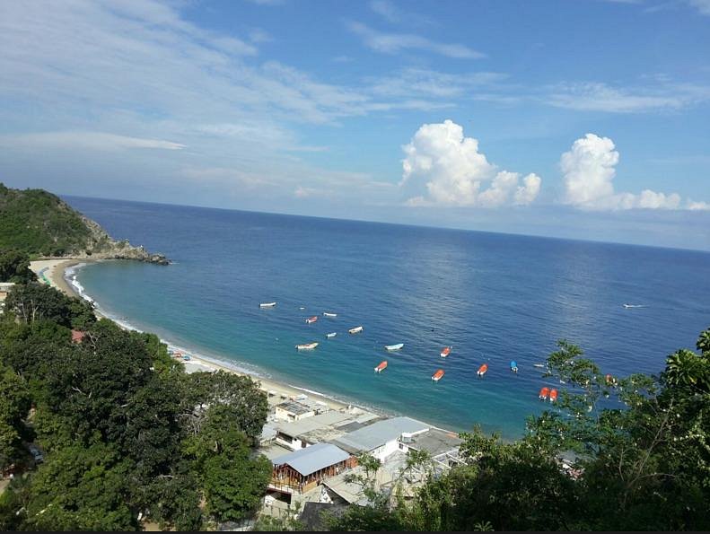 Playa Chichiriviche de la Costa