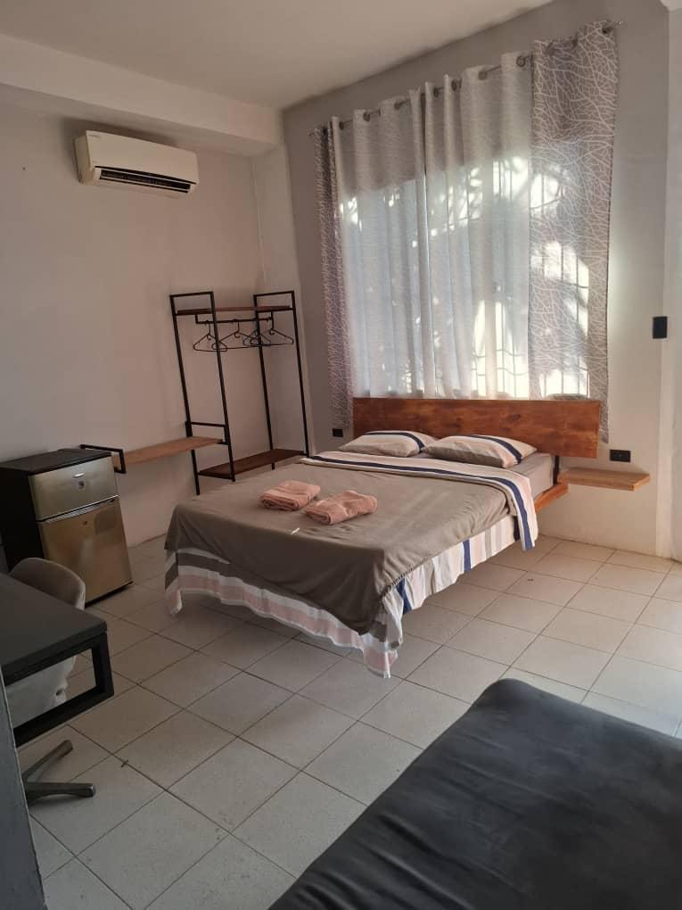 Mamamina Lodge background