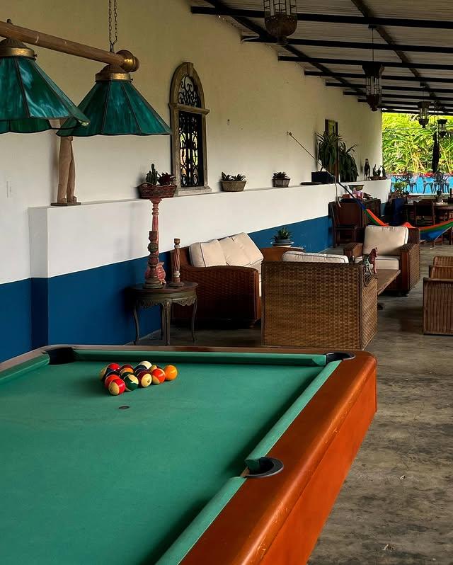 La Barquera Ecoposada background