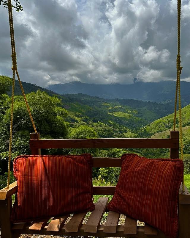 La Barquera Ecoposada background