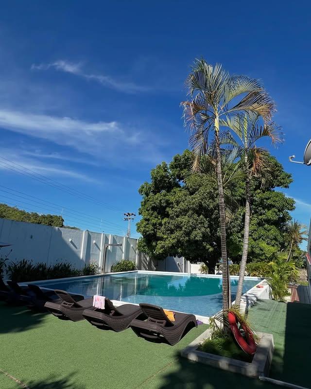 Ña Fefa Posada background