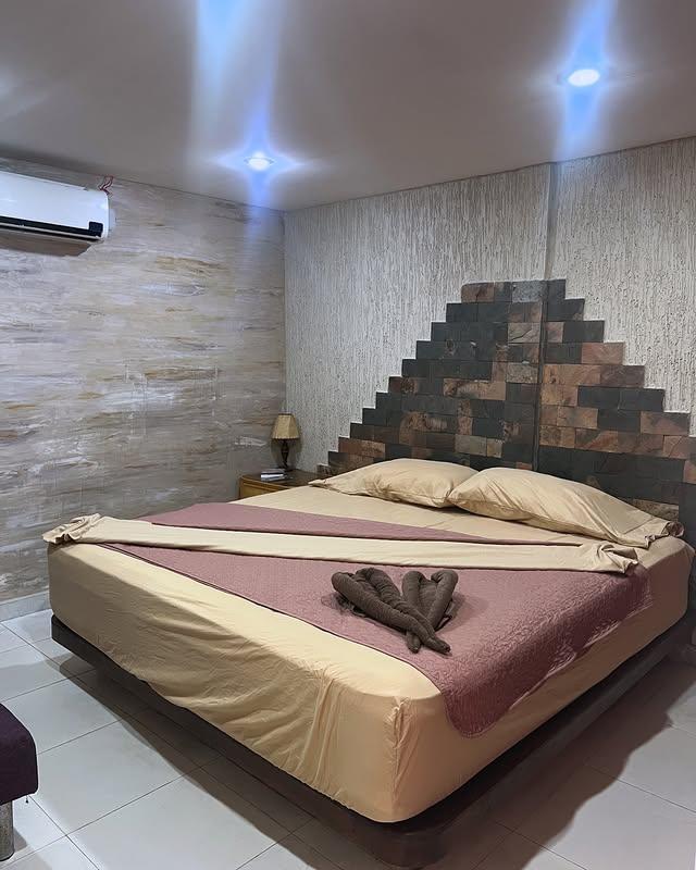 Posada Neneko background