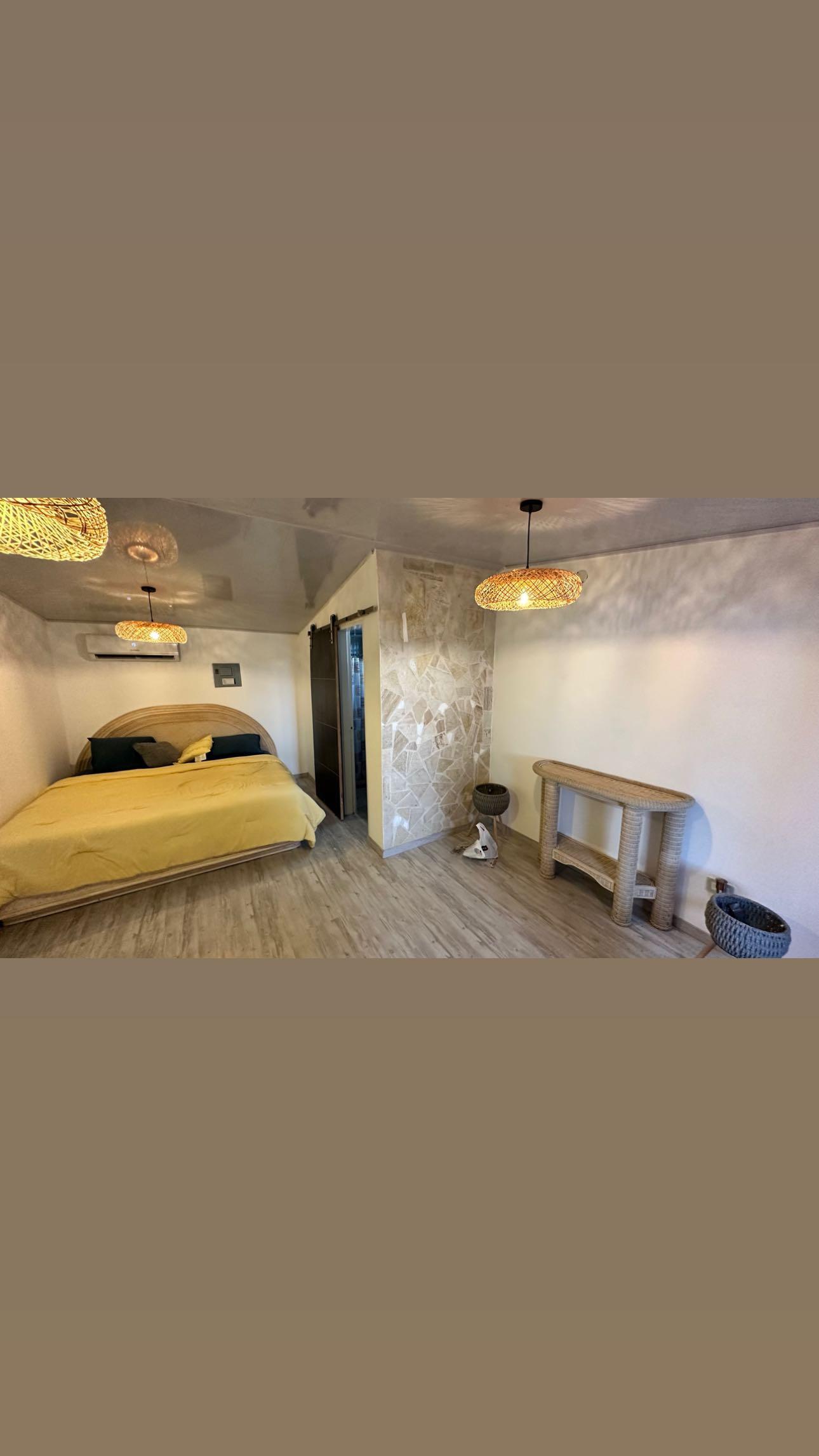 La Vista Glamping background