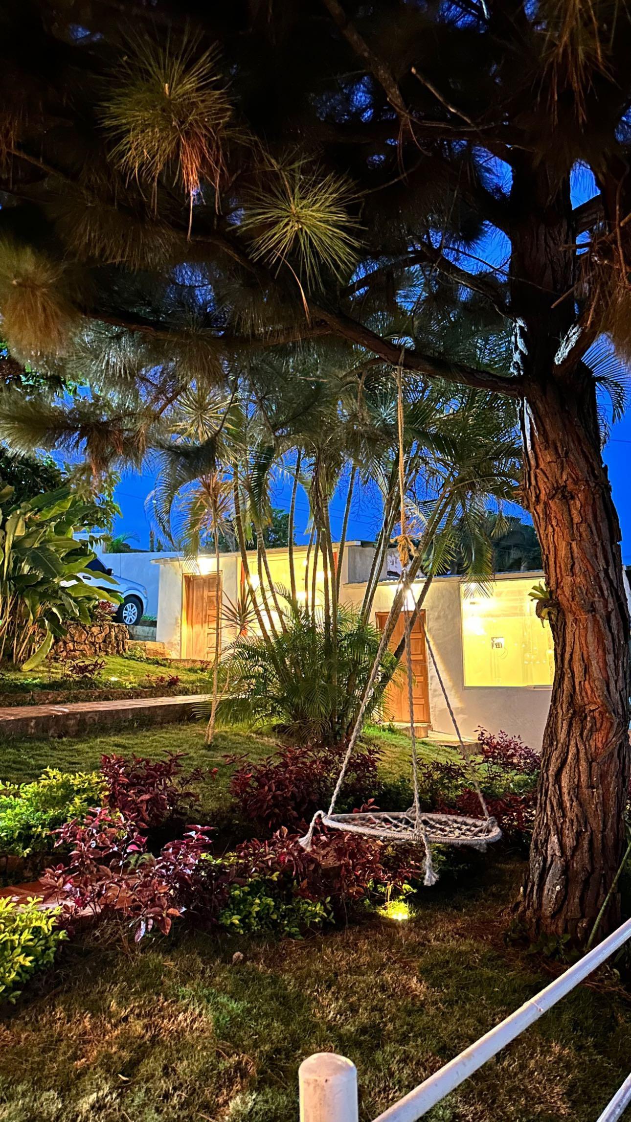 La Vista Glamping background