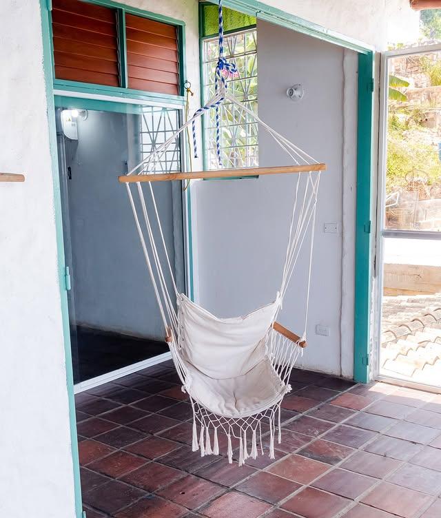 Lunatica Beach background