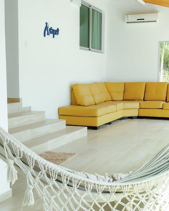 Arapo Villa de Playa background