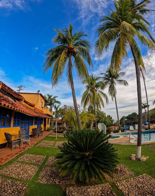 Posada Playa Colorada background