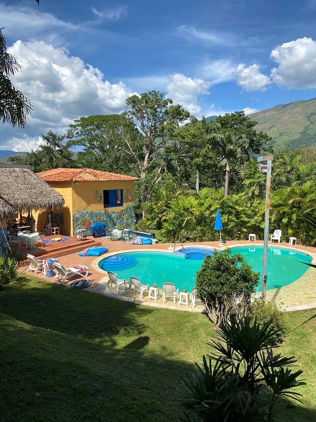 Casa Campestre La Pelusa background