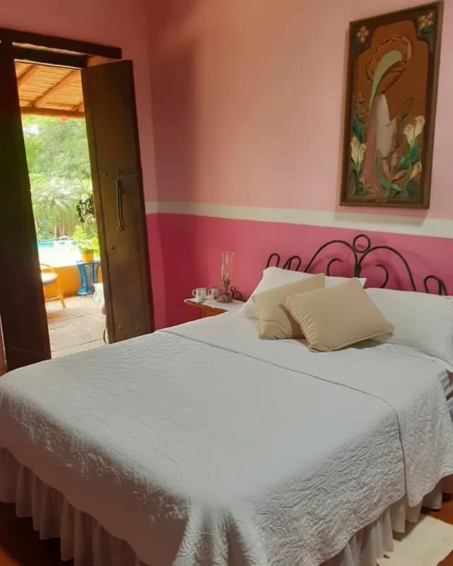 Posada Mocundo background