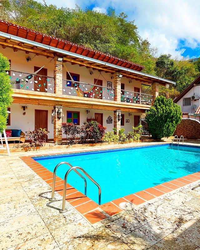 Villa Torera background