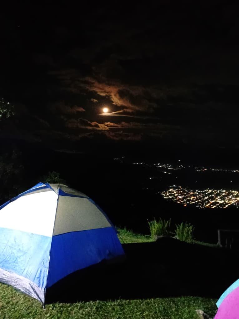 Ziruma Cabaña background