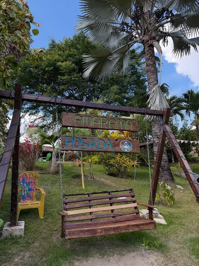 Amarama Posada background