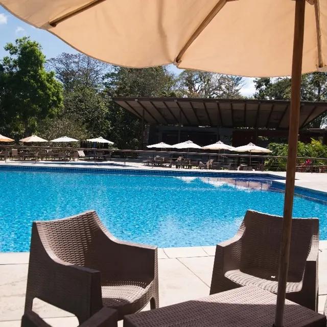 Mampote Ranch background