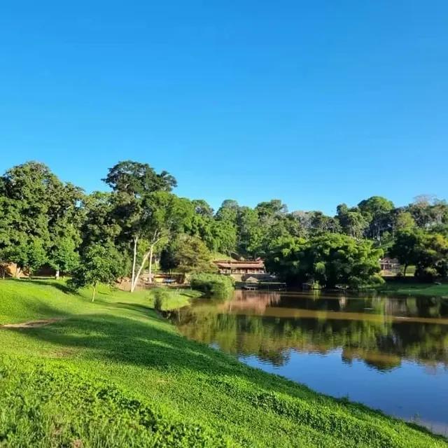 Mampote Ranch background