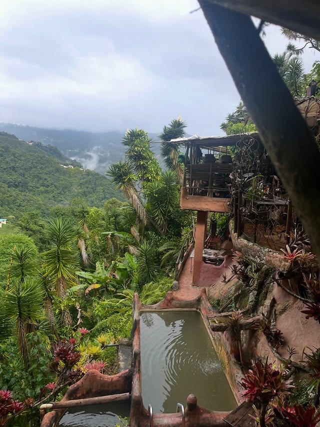 Pozo Suruapo background