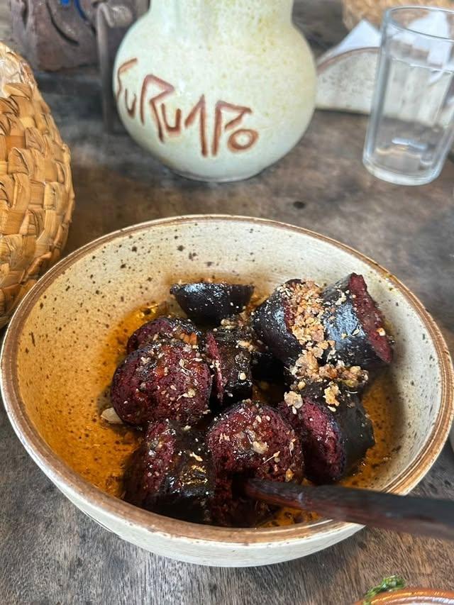 Pozo Suruapo background