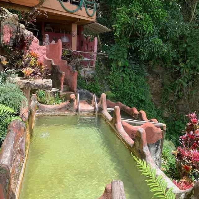 Pozo Suruapo background