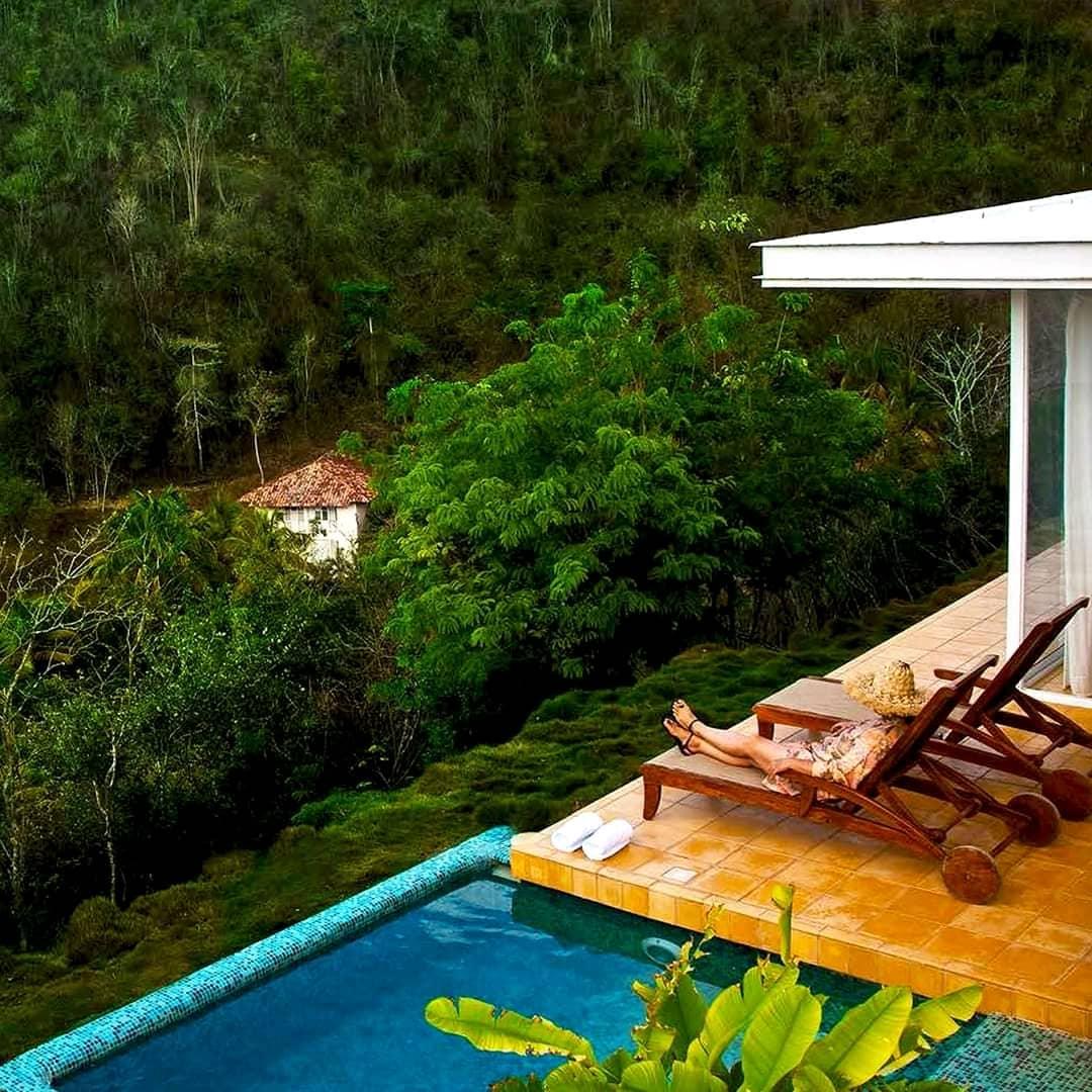 Villa Playa de Uva background