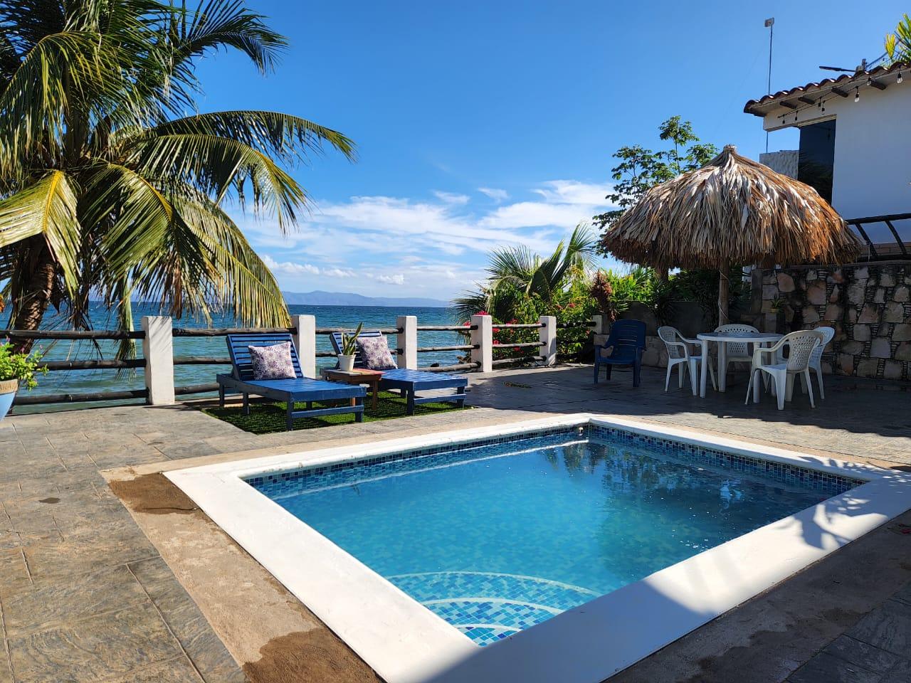 Agua Clara Beach background