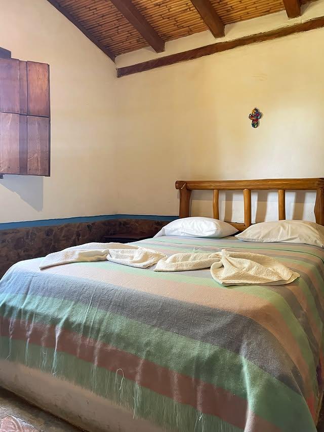 Los Humacos Posada background