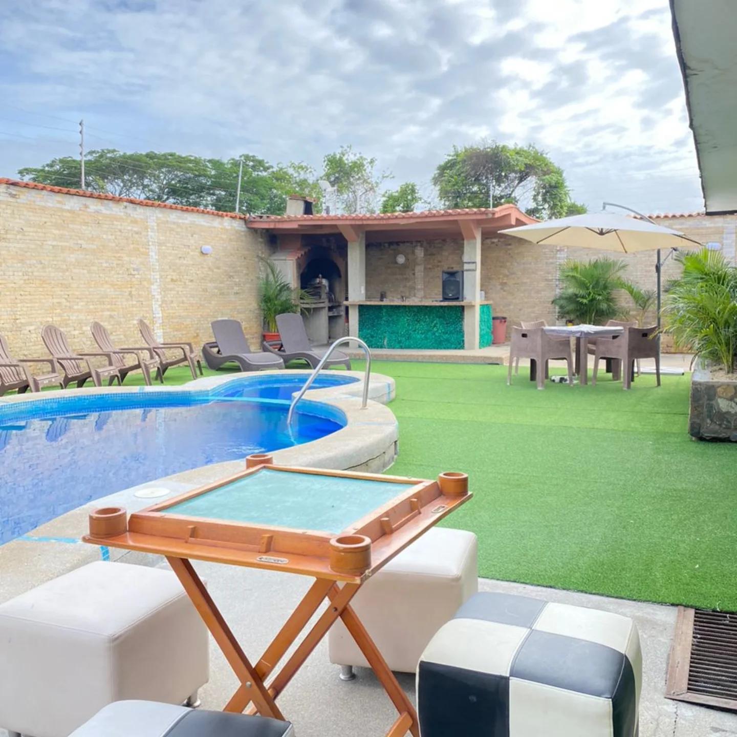 Villa Descanso background