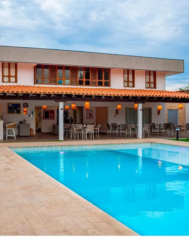 Posada Sinfonía background