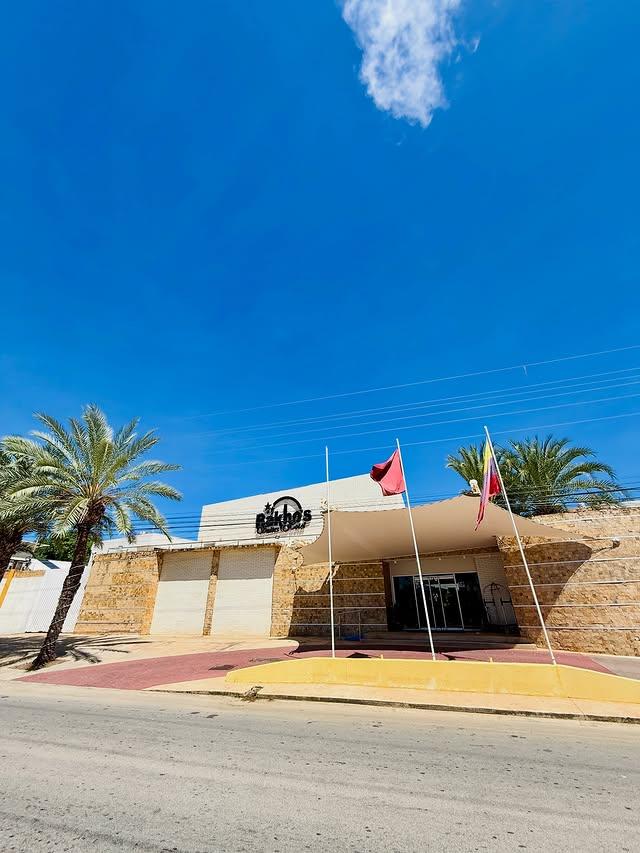 Bakhos Suites Hotel - Imagen 8