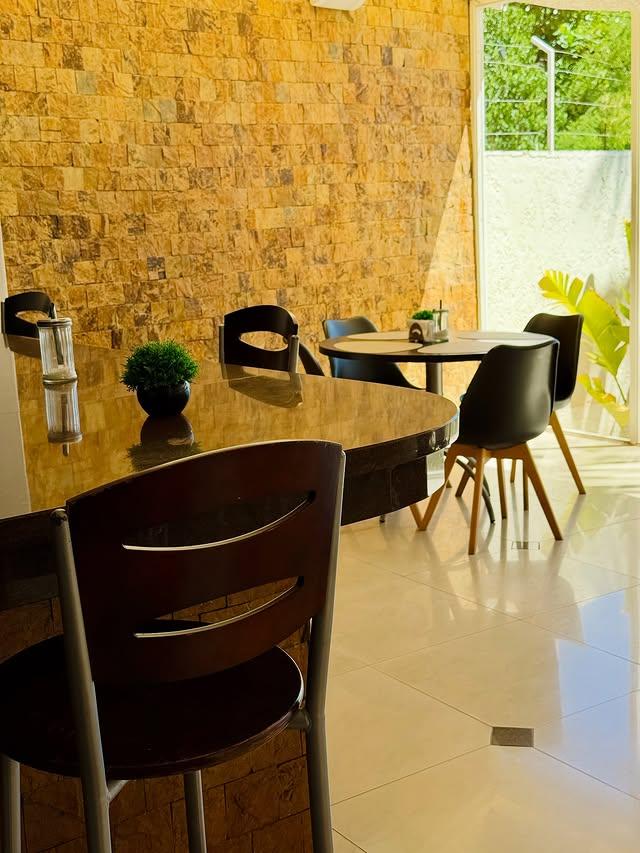 Bakhos Suites Hotel - Imagen 10