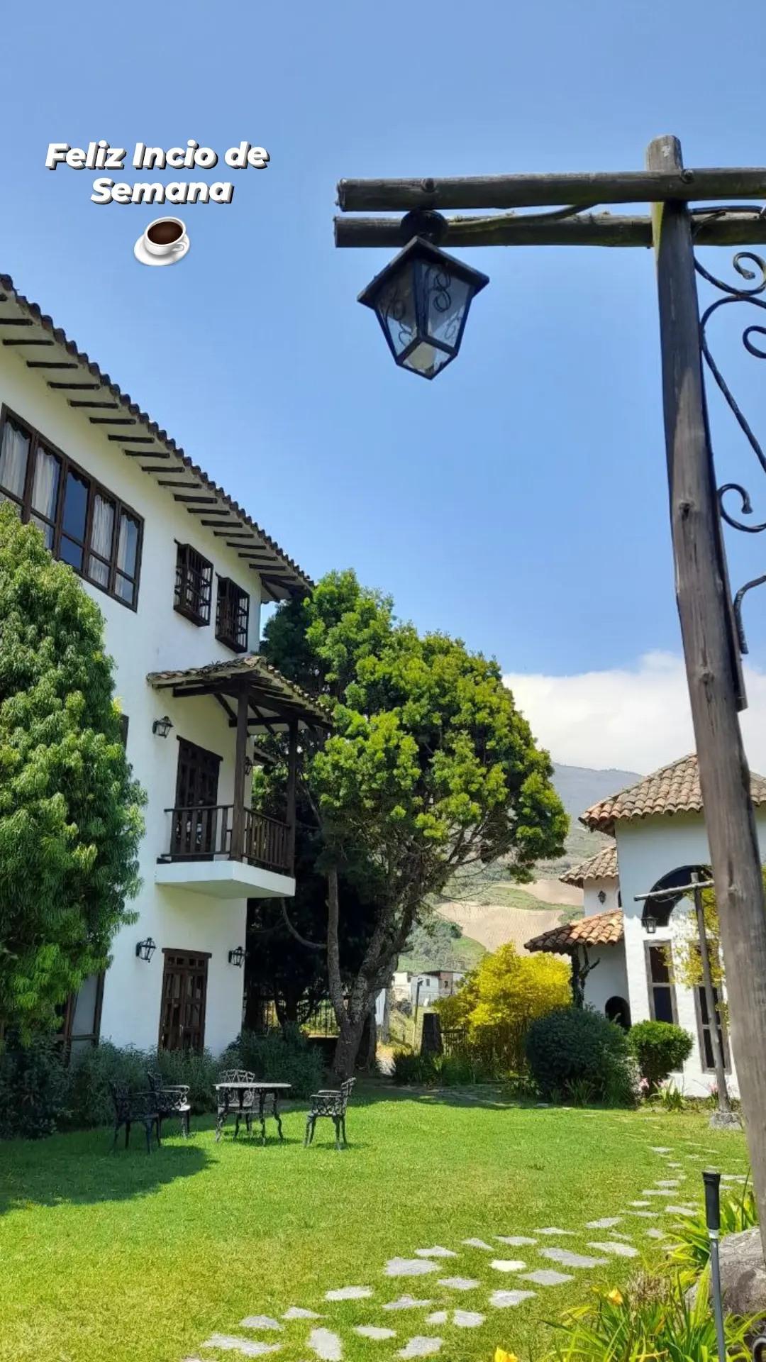 La Trucha Azul Hotel - Imagen 1