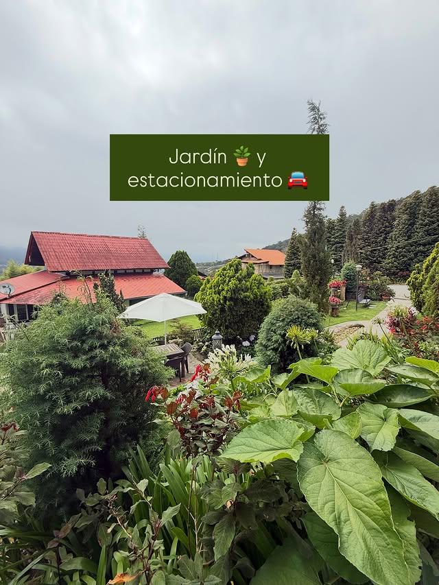 Cabañas Tita background