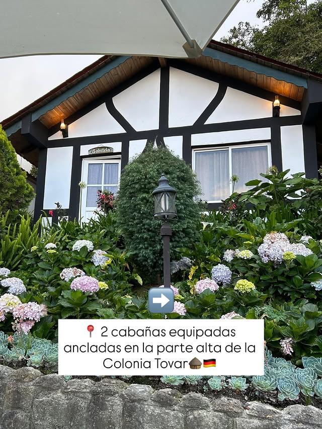 Cabañas Tita background