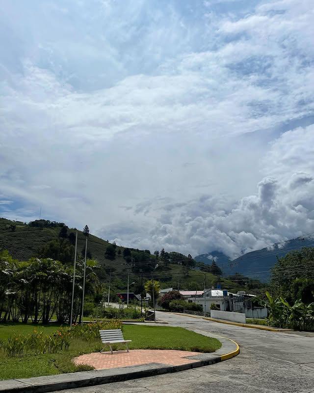 Hotel la Pedregosa background