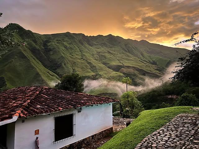 Posada Loma Brisa background