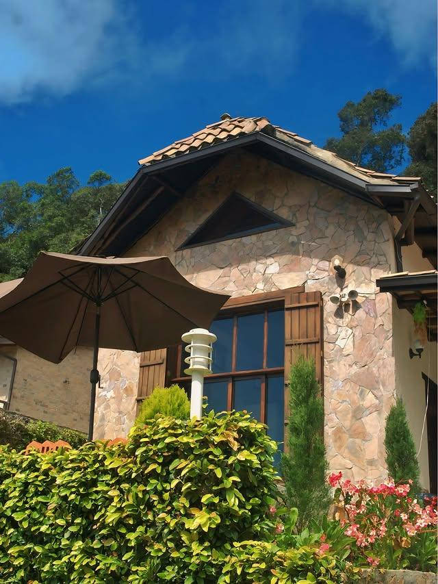 Villa Morgentau background