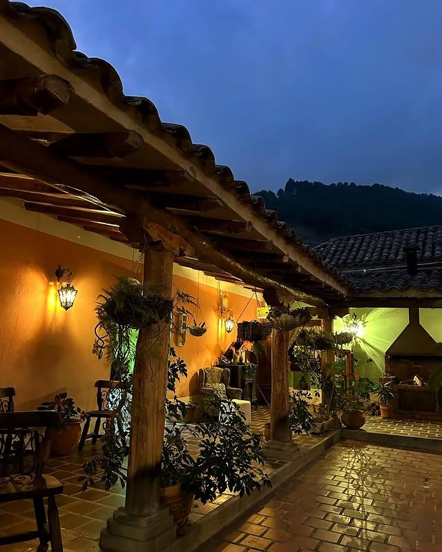 Posada El Baquiano de Escagüey background