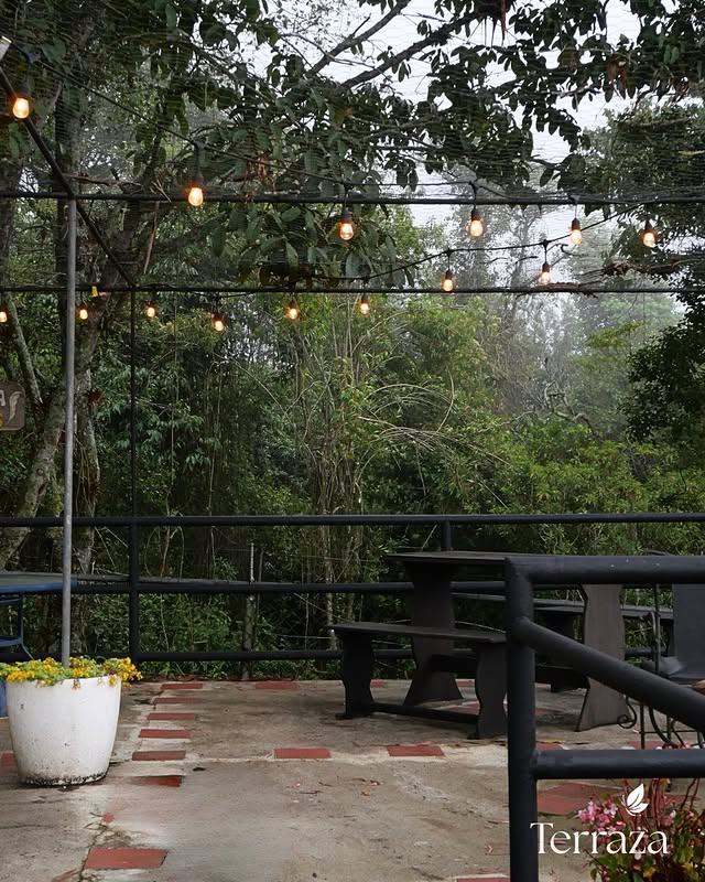 Estancia & Spa El Encanto background