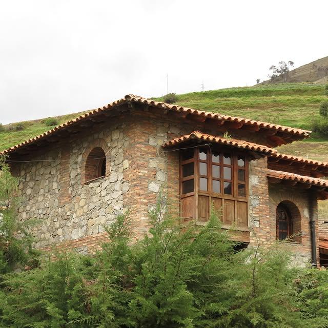 Cabaña La Encantada background