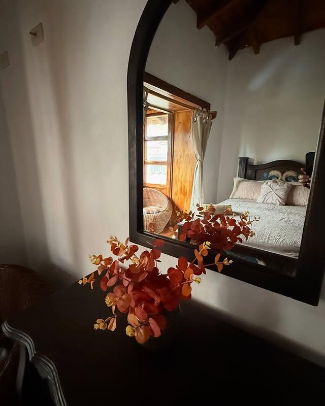 Cabaña La Encantada background