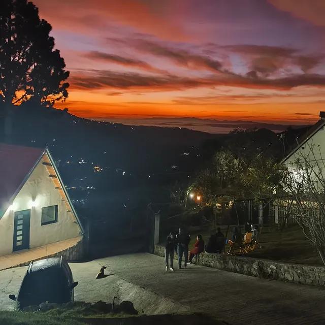 Cabañas Alpinas background