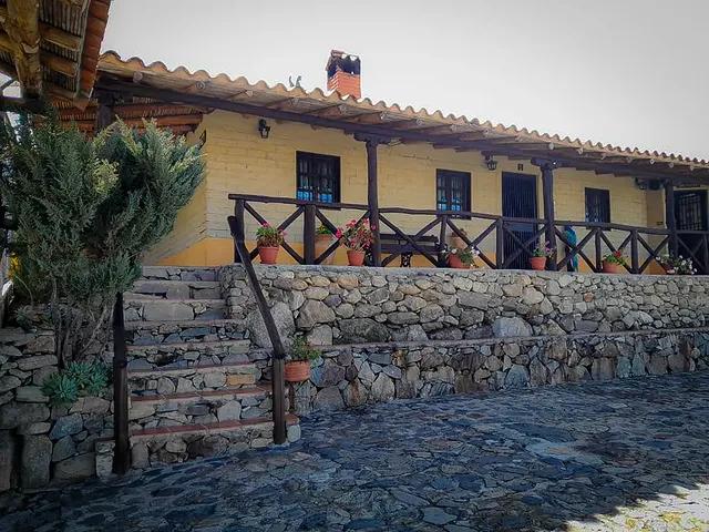 Cabañas Entre Neblina y Estrellas - Imagen 3