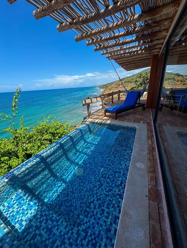 Cala Margarita background