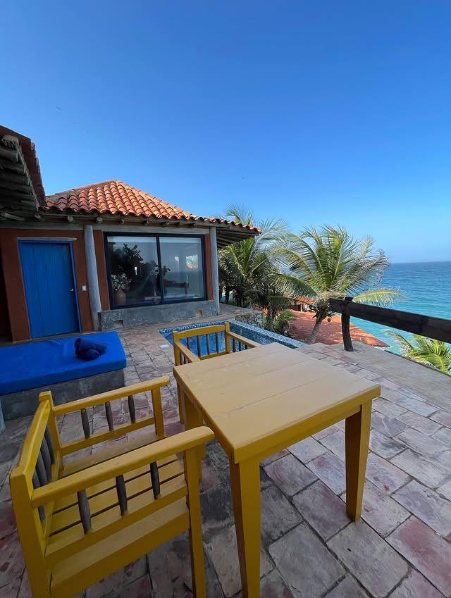 Cala Margarita background