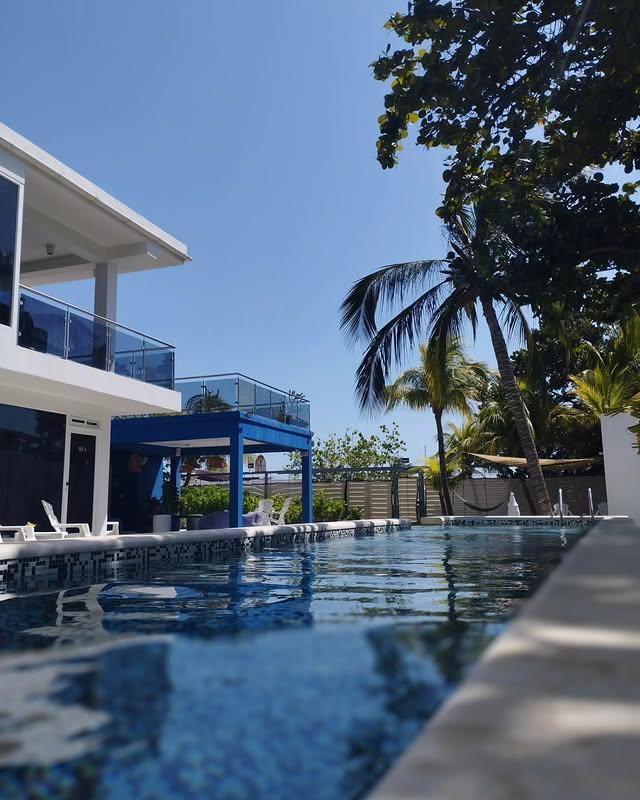 Posada Buena Vista Beach Club background