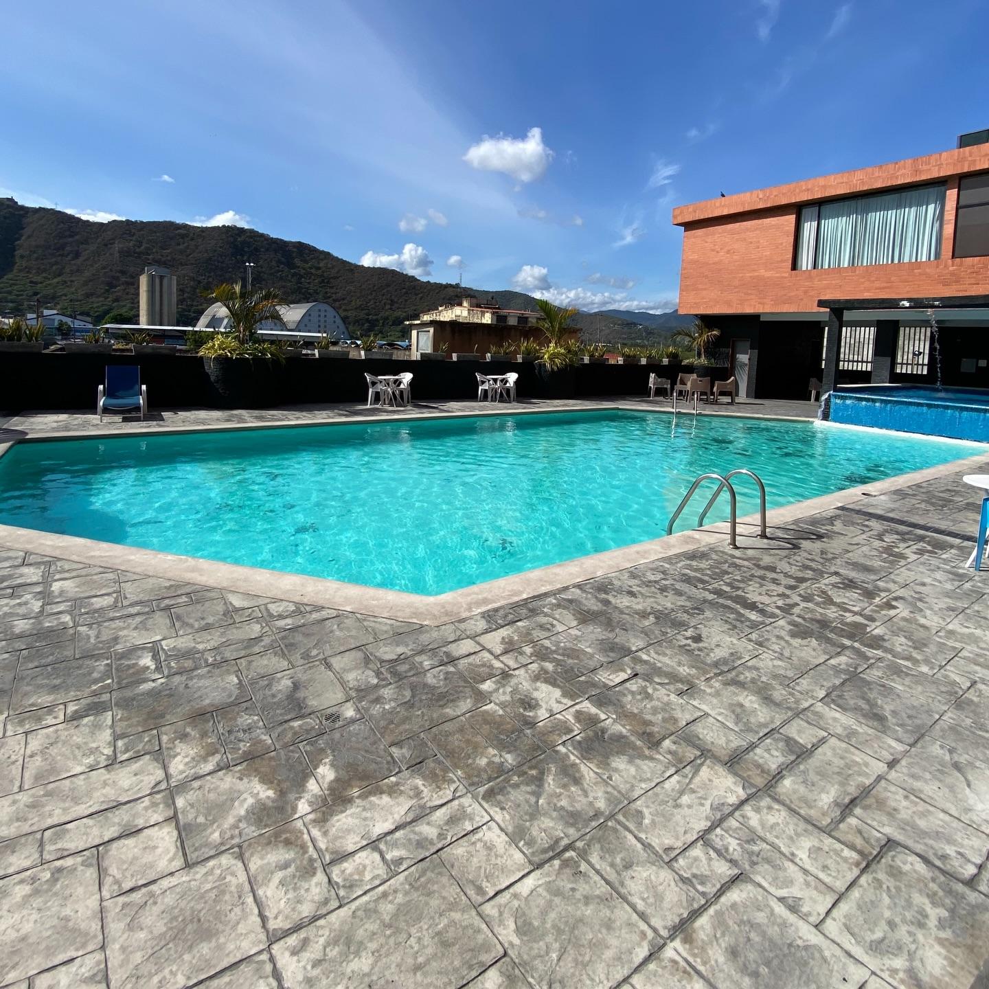 Isla Larga Hotel background