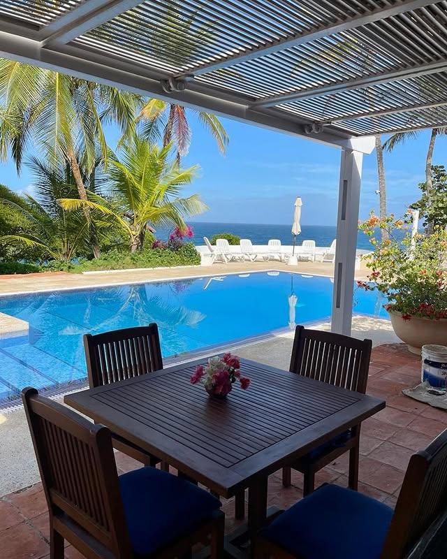 Vista Claro Rancho background