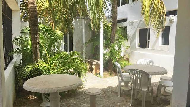 Casa Maya background