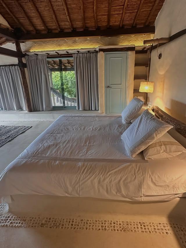 Rompemar Rancho de Chana background