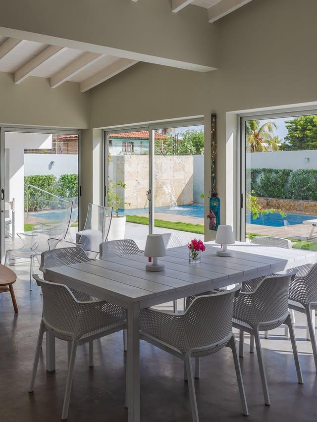 Thalassa Beach House background