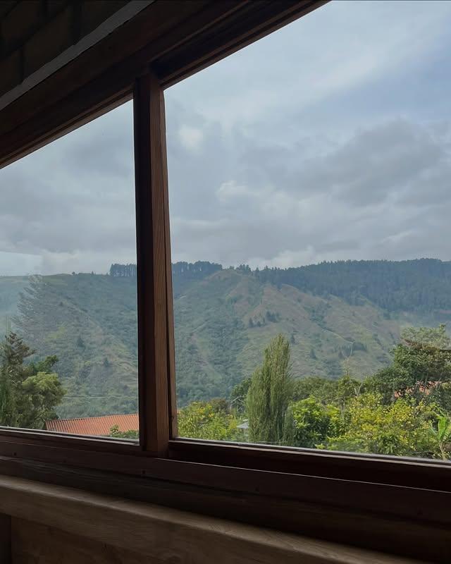 La Cabaña del Abuelo background